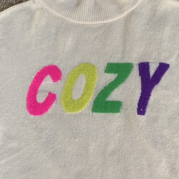 A new day COZY Graphic mock neck sweater - Picture 3 of 5